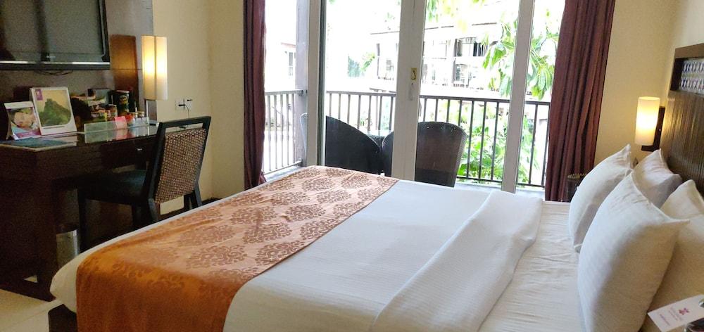 Royal Orchid Beach Resort & Spa, Utorda Beach Goa Dış mekan fotoğraf