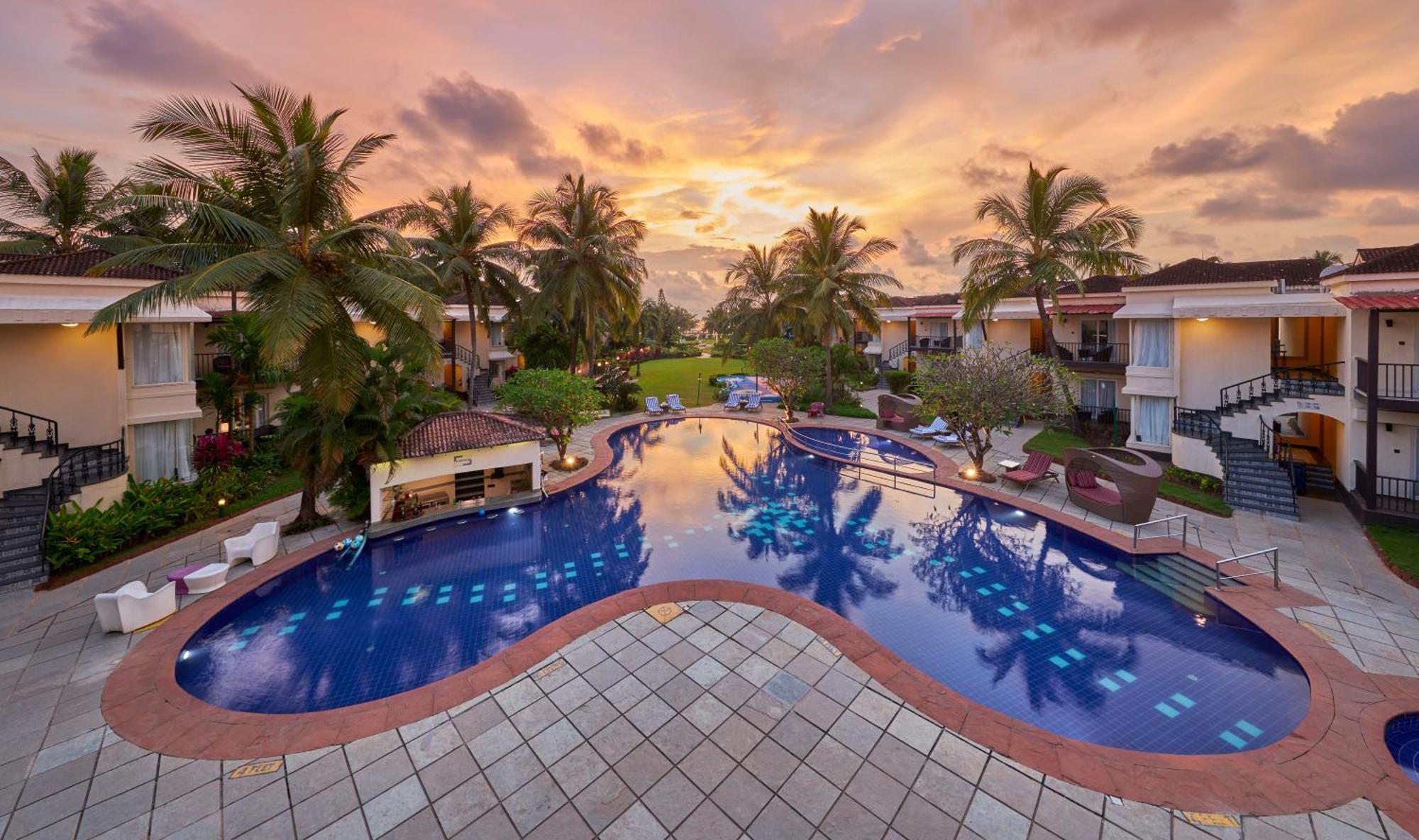 Royal Orchid Beach Resort & Spa, Utorda Beach Goa Dış mekan fotoğraf